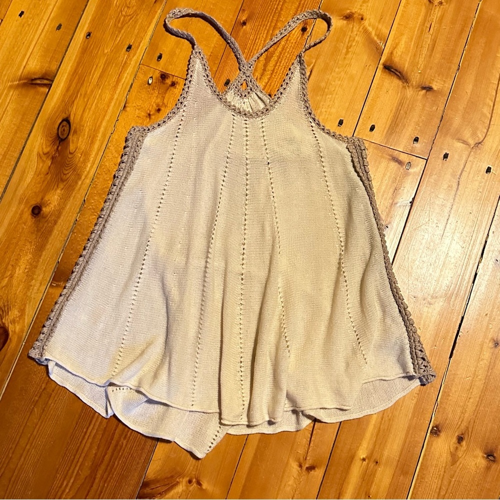 Angel of the North Knit Flowy A-Line Sleeveless top - Picture 10 of 10